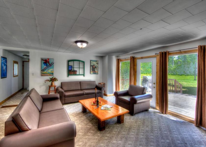 Ontario Collingwood Living Area