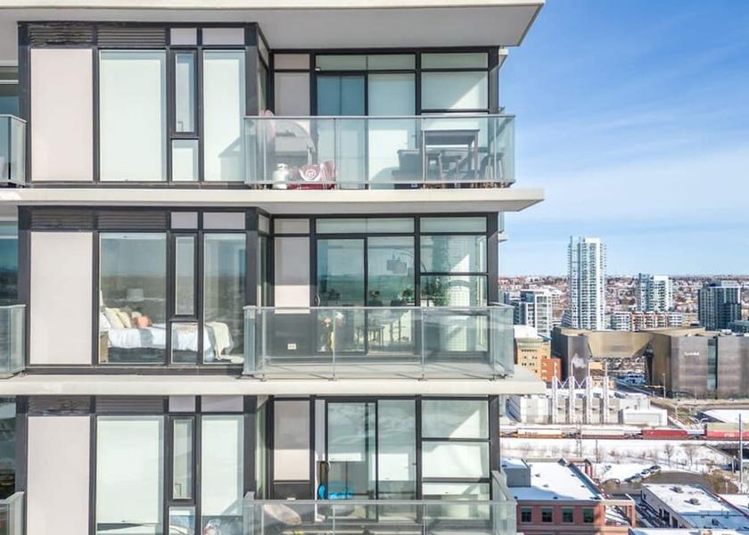 Alberta Calgary Room