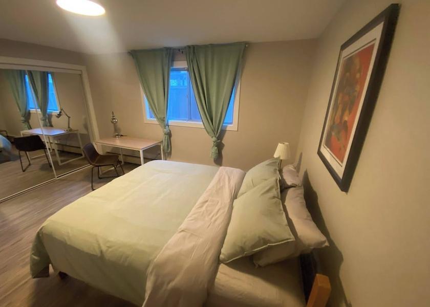 Alberta Edmonton Room