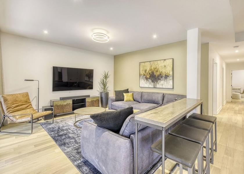 Quebec Mont-Tremblant Living Area
