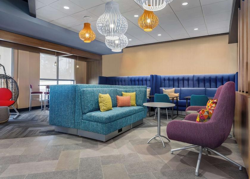 Ontario Bracebridge Lobby