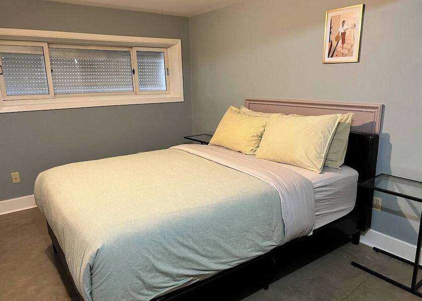 Alberta Edmonton Room