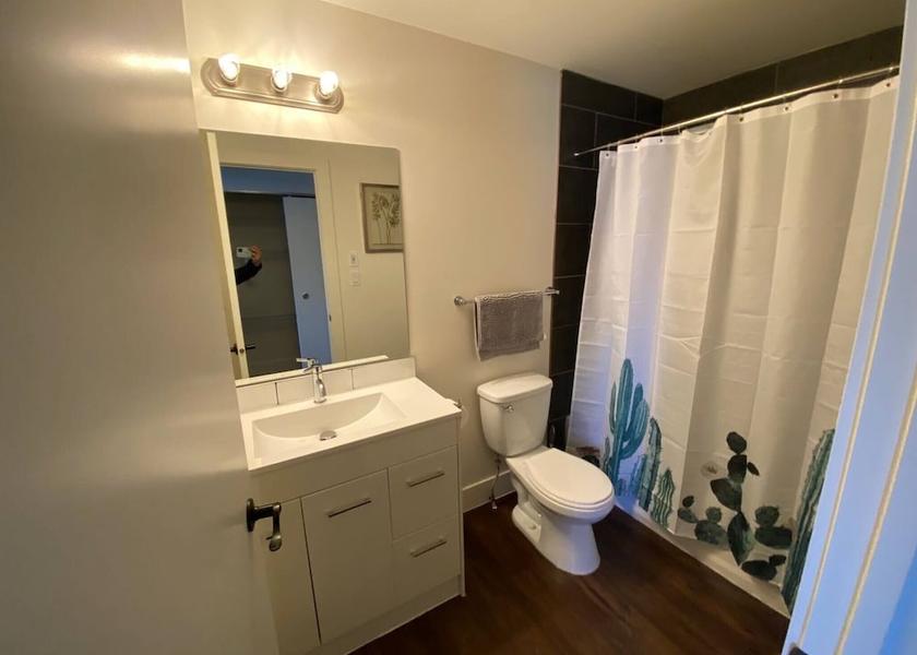 Alberta Edmonton Bathroom
