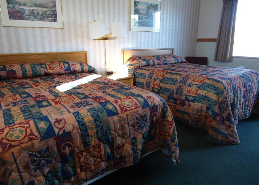 Ontario Thunder Bay Double Room with Two Double Beds - Non-Smoking