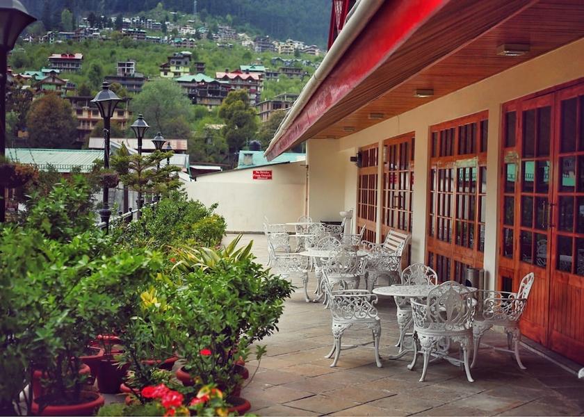 Himachal Pradesh Manali Hotel Exterior