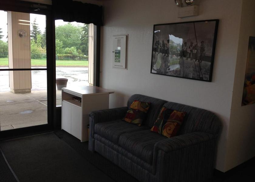 Alberta Stettler Living Area