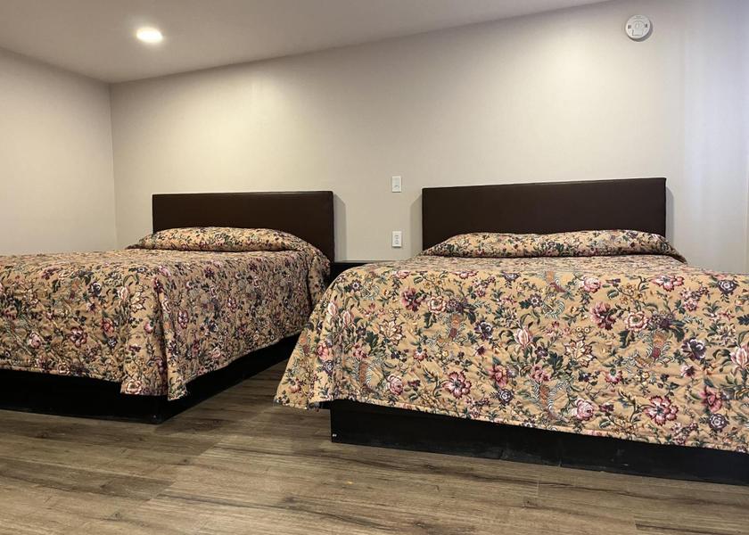 Yukon Haines Junction Deluxe Queen Room
