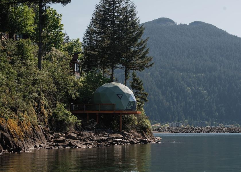 British Columbia Harrison Hot Springs Lake view