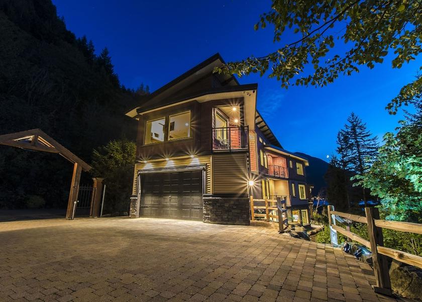 British Columbia Harrison Hot Springs Front of property - evening/night