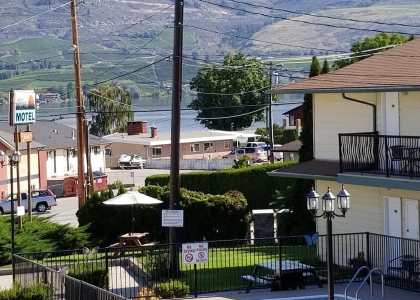 British Columbia Osoyoos Property grounds