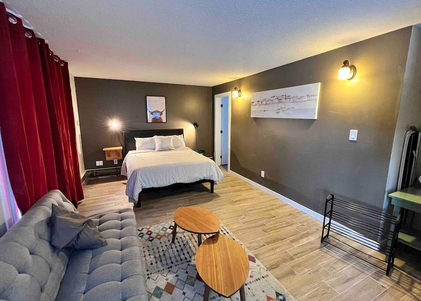 Alberta Edmonton Room