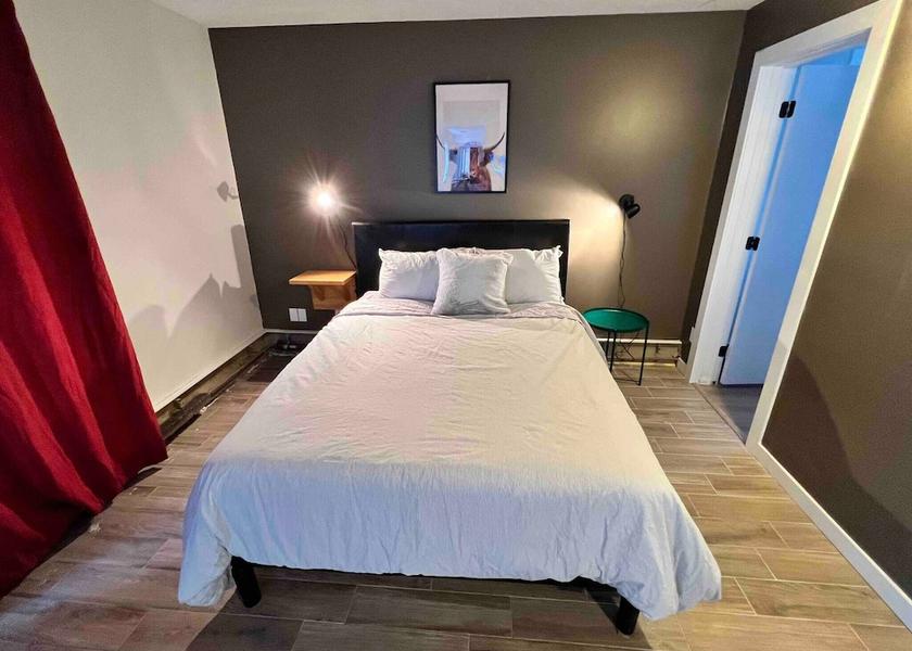 Alberta Edmonton Room