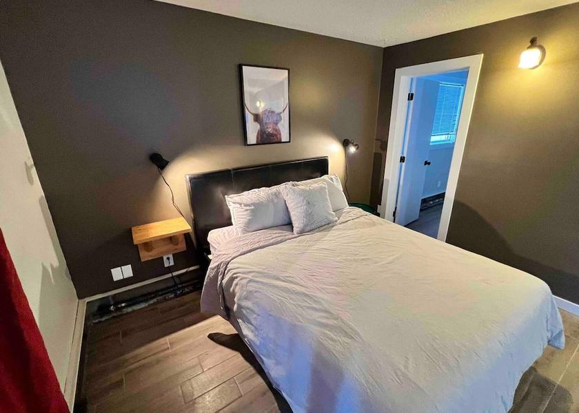 Alberta Edmonton Room