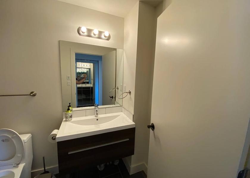 Alberta Edmonton Bathroom