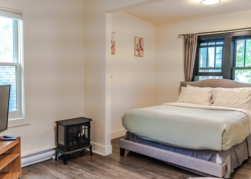 Alberta Edmonton Room