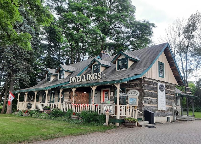 Ontario Oro-Medonte Shopping Arcade