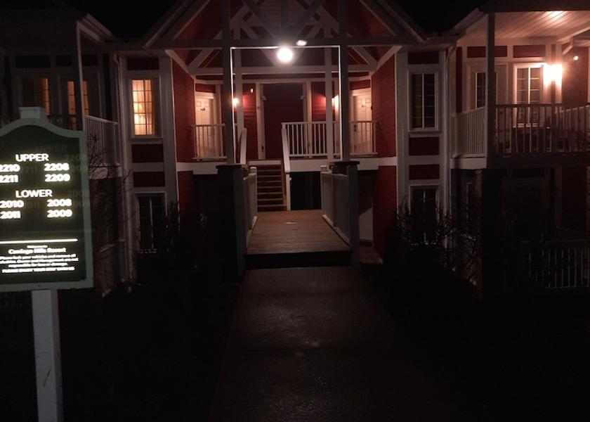 Ontario Oro-Medonte Facade