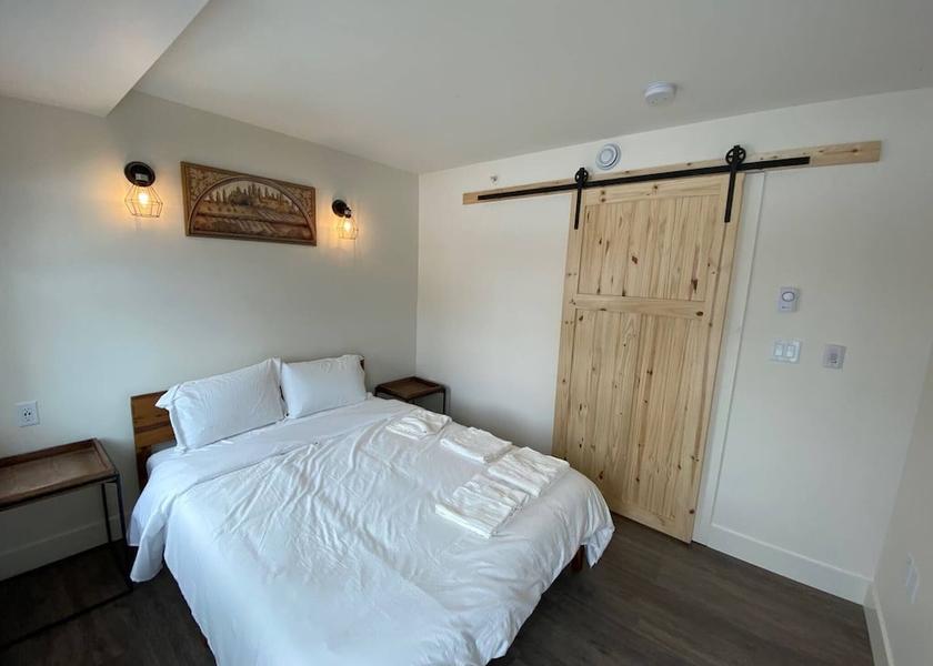 Alberta Edmonton Room