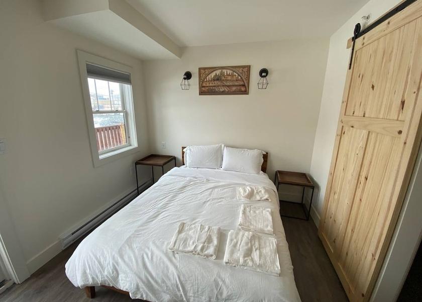 Alberta Edmonton Room