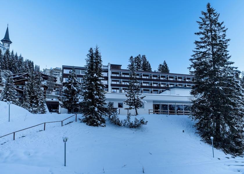 Graubünden Arosa Front of property
