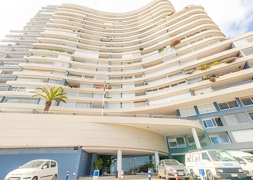 Valparaíso Vina del Mar Exterior Detail