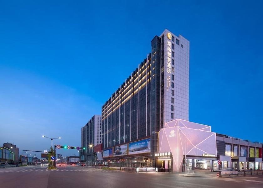 Zhejiang Jiaxing Exterior Detail