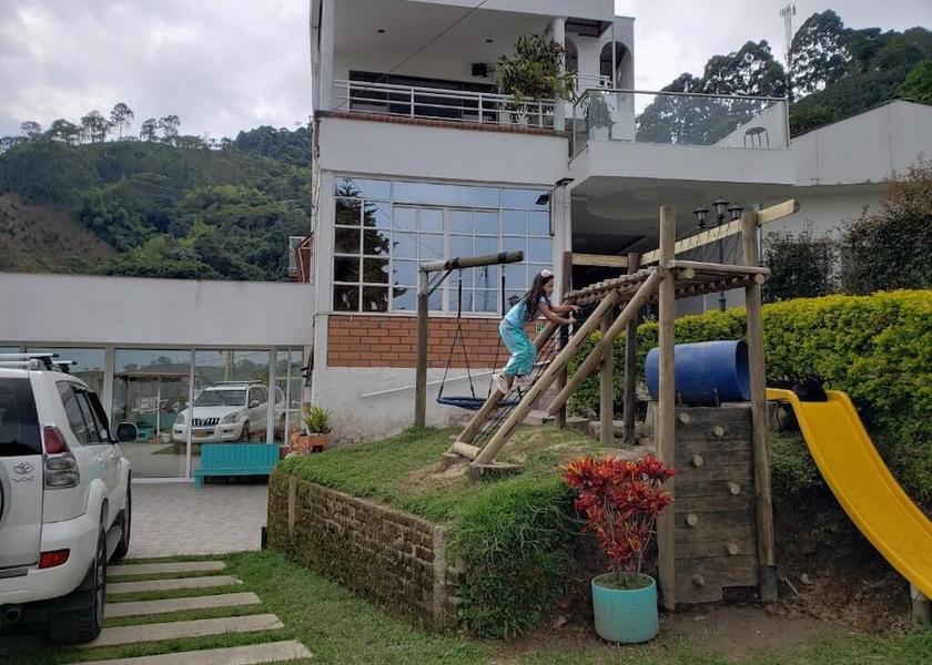 Risaralda Santa Rosa de Cabal Property Grounds