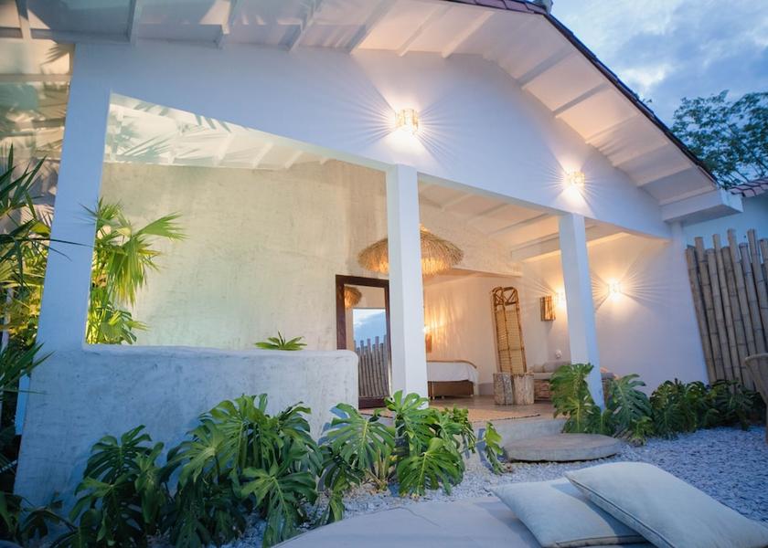 Cundinamarca Villeta Exterior Detail