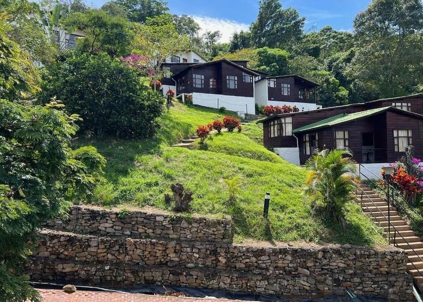 Cundinamarca Villeta Exterior Detail