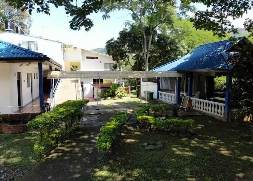 Cundinamarca Villeta Exterior Detail