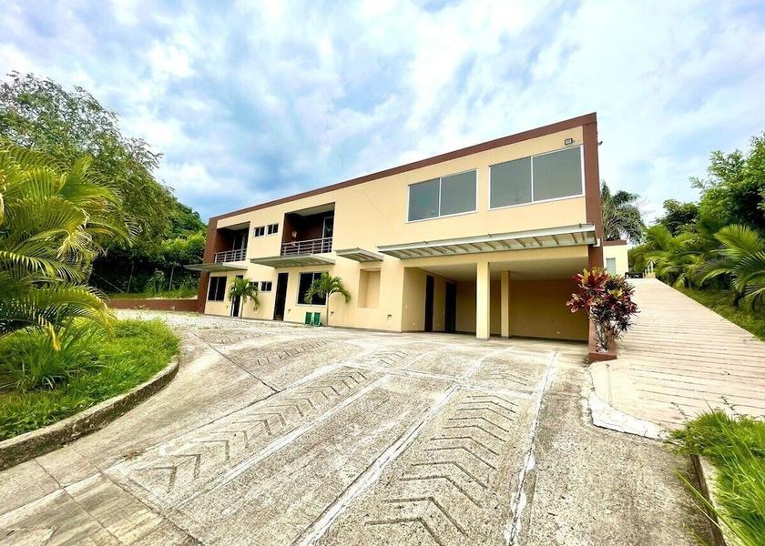 Cundinamarca Villeta Exterior Detail