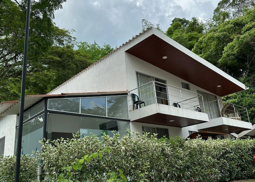 Cundinamarca Villeta Facade