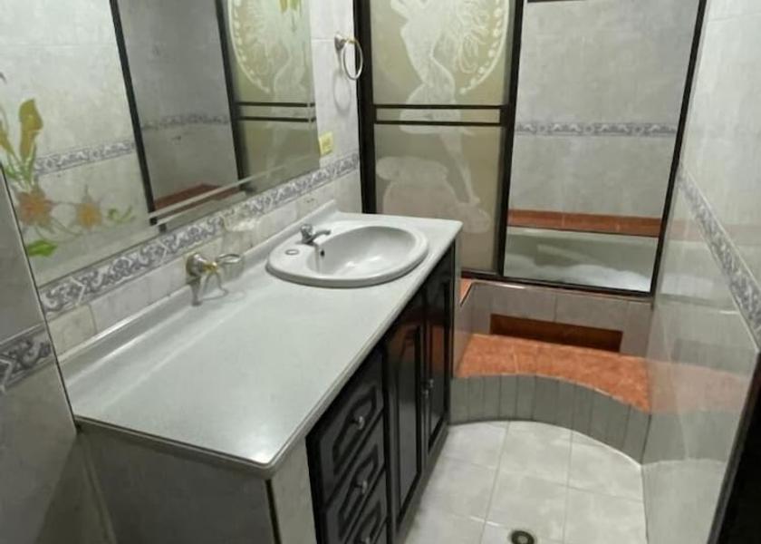 Valle del Cauca Cali Bathroom