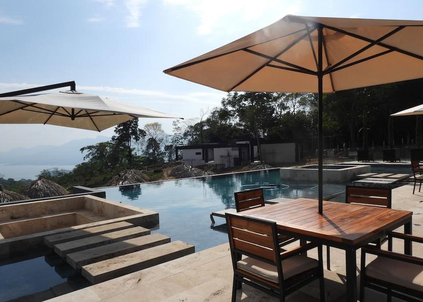 Santander Giron Living Area