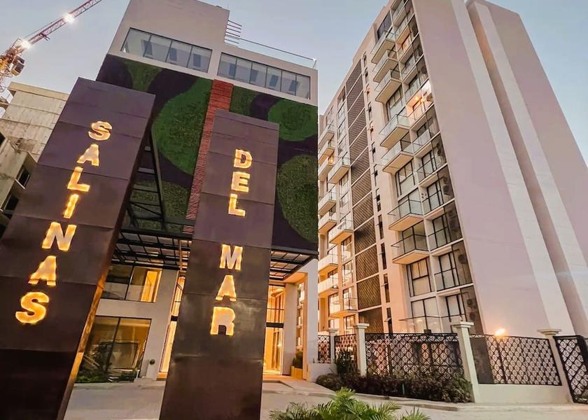 Magdalena Santa Marta Entrance