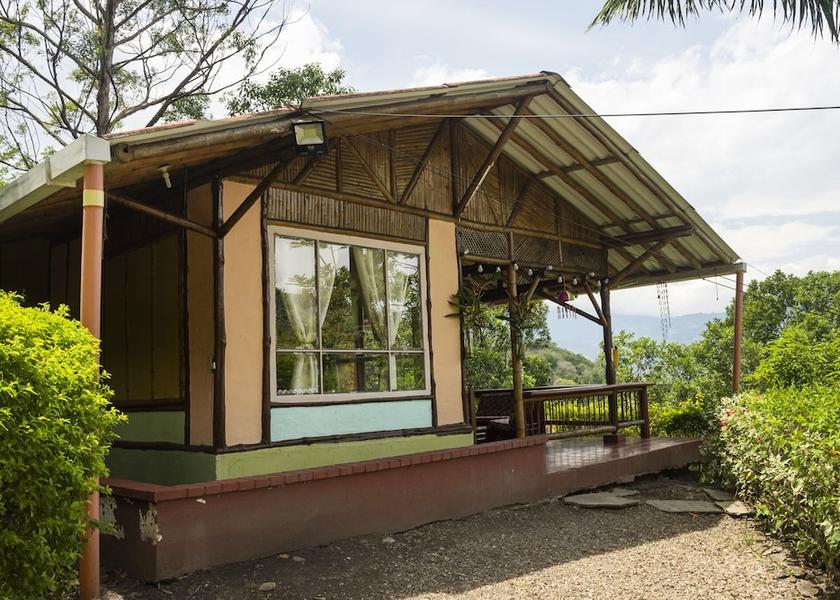 Cundinamarca Villeta Facade