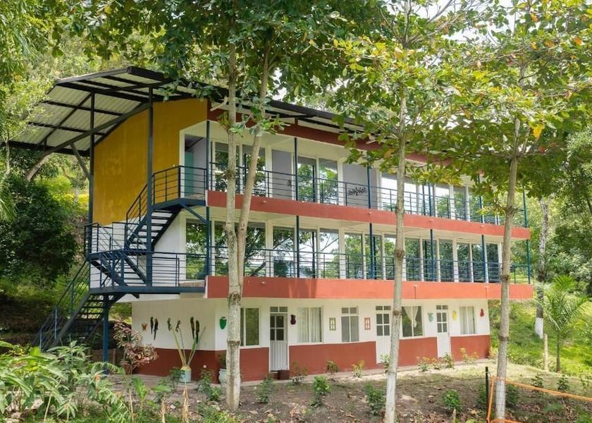 Cundinamarca Villeta Facade