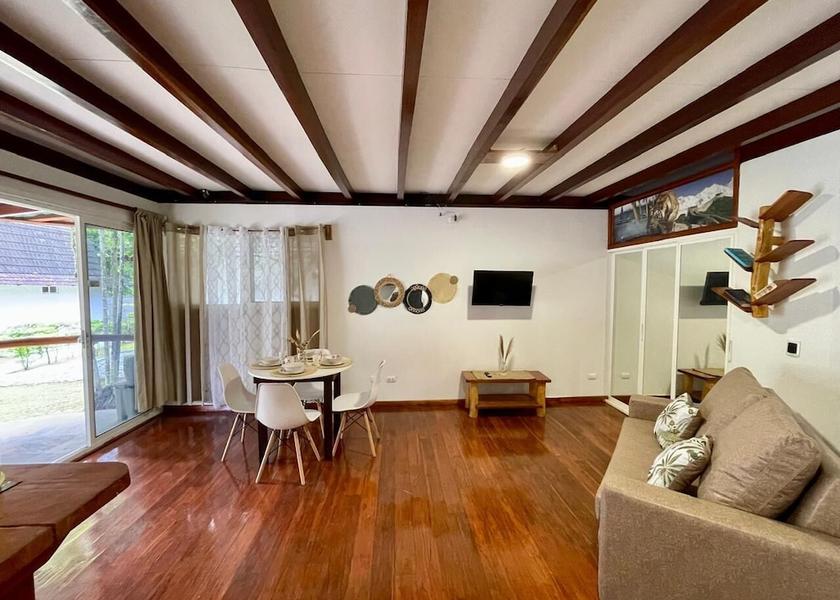 Limon Cahuita Living Area
