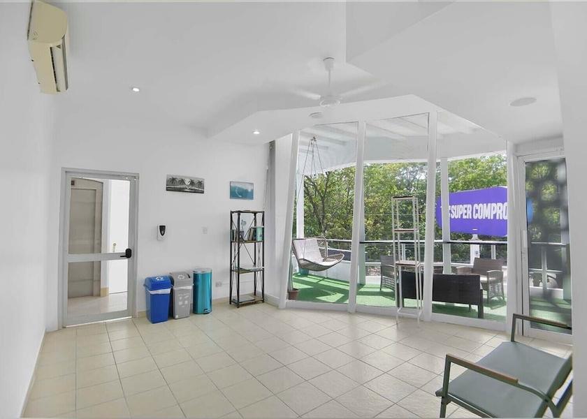 Guanacaste Tamarindo Interior Entrance