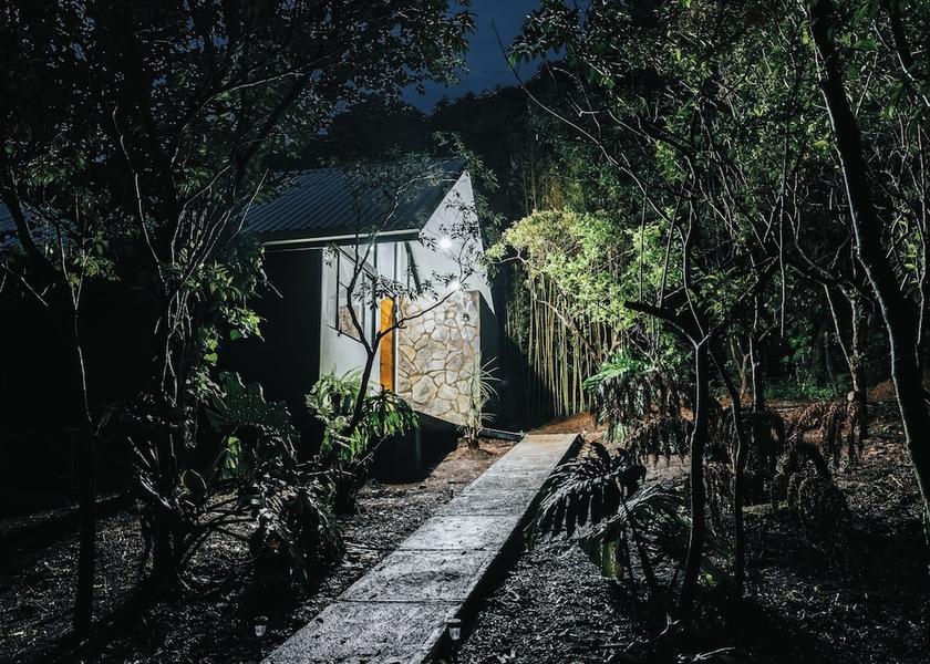 Puntarenas Monteverde Facade