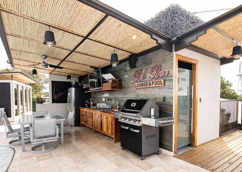 Puntarenas Quepos Barbeque