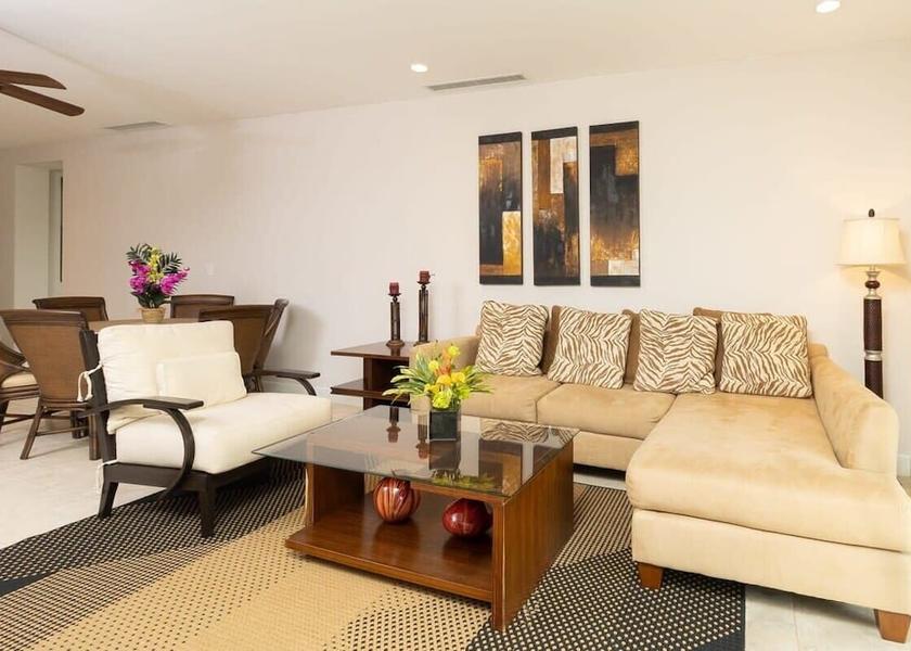 Guanacaste Coco Living Area
