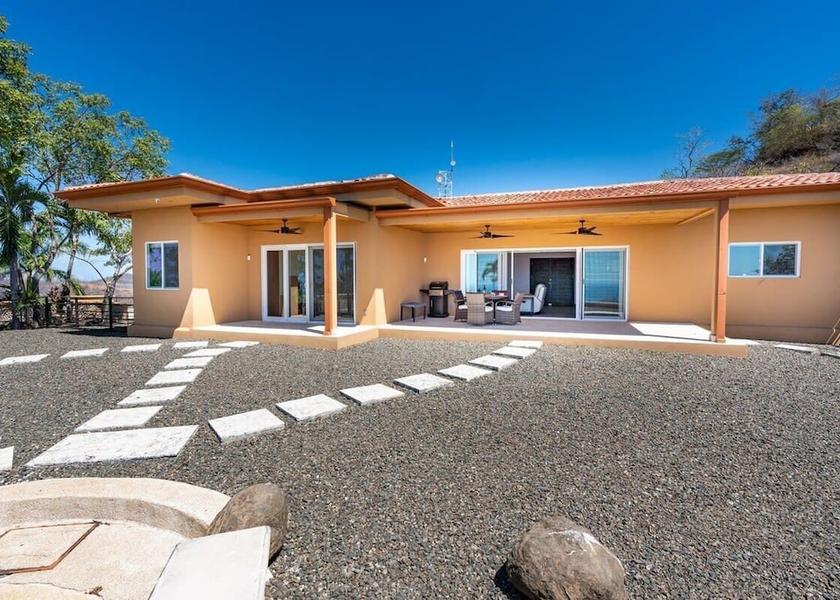 Guanacaste Tempate Entrance