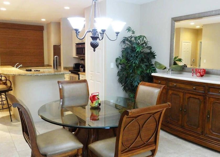 Guanacaste Coco In-Room Dining