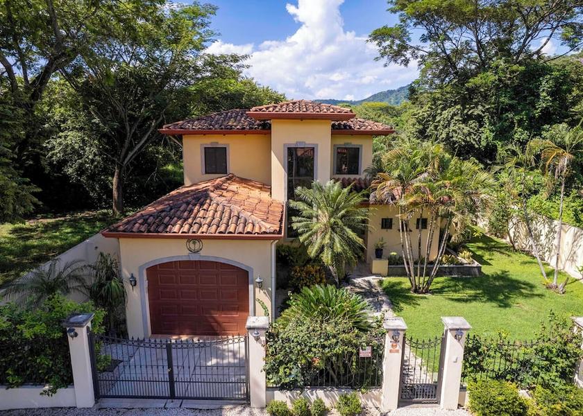 Guanacaste Potrero Facade