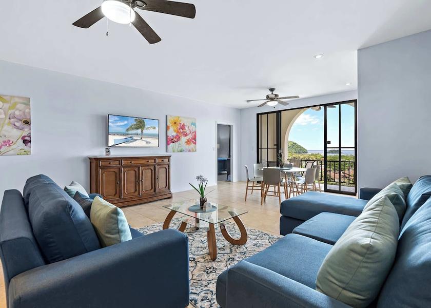 Guanacaste Coco Living Area