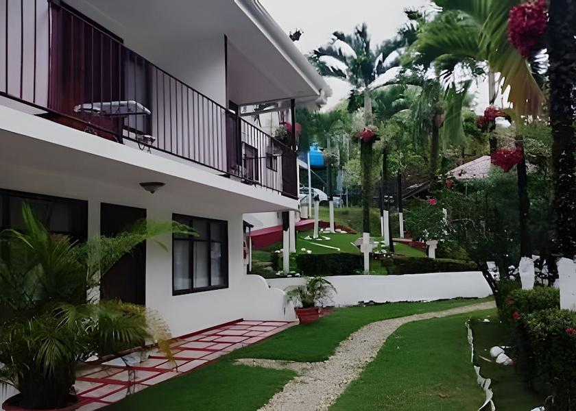 Puntarenas Quepos Property Grounds