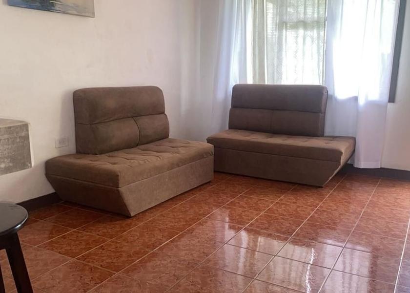 Puntarenas Quepos Interior Entrance