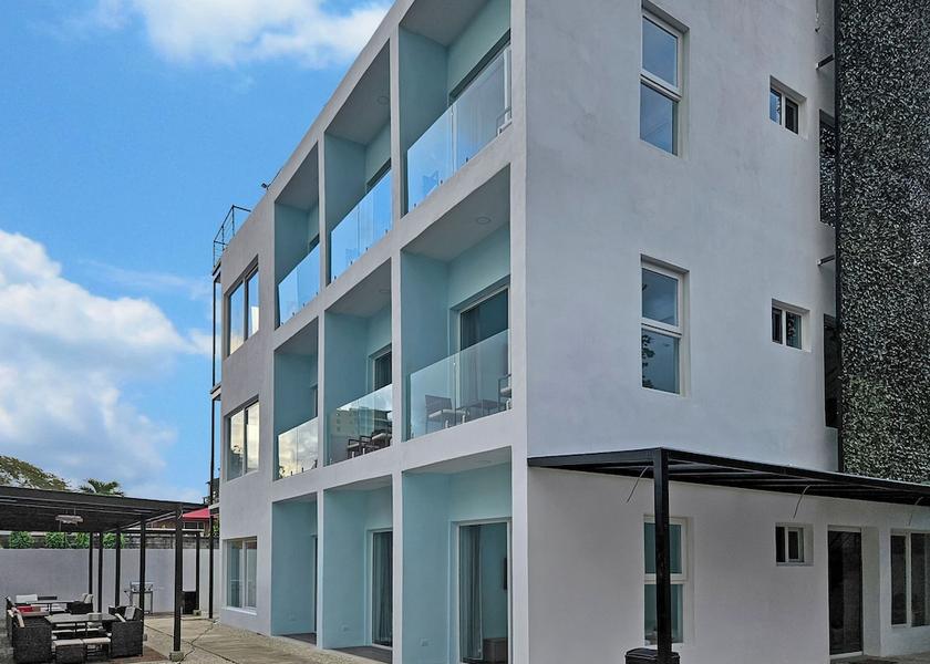 Puntarenas Jaco Facade