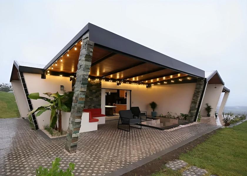 Alajuela La Fortuna Room